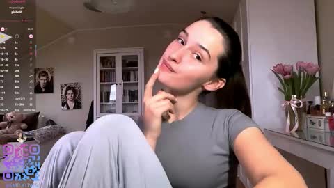 Snapshot of michael_pors chatting on 03/03/26, 02:12 Emily online show from 03/03/26, 02:12