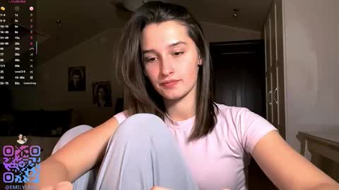 Snapshot of michael_pors chatting on 03/07/26, 04:26 Emily online show from 03/07/26, 04:26