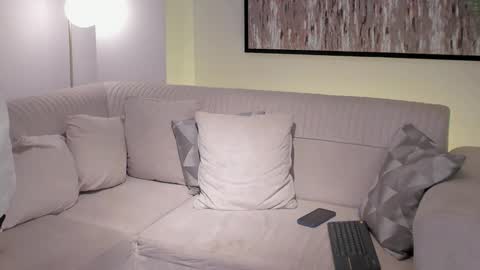 Michael Salens independent model online show from 02/10/25, 11:25