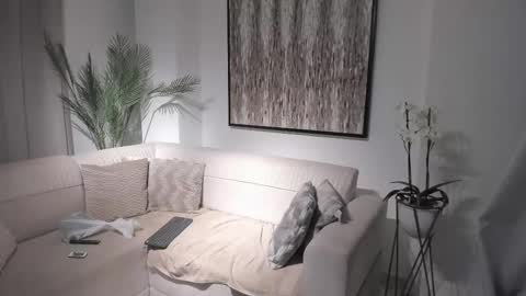 Michael Salens independent model online show from 03/06/25, 10:41