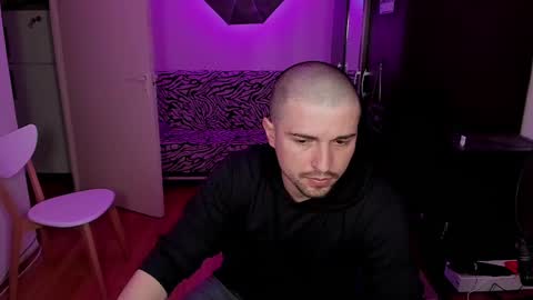 Michael online show from 02/14/25, 03:47