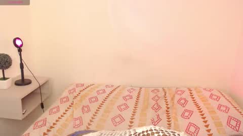 Snapshot of michaela_cox chatting on 11/21/25, 07:34 Michaela online show from 11/21/25, 07:34