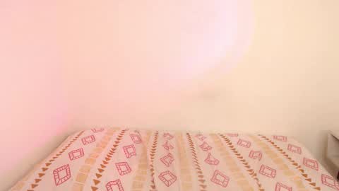 Snapshot of michaela_cox chatting on 11/25/25, 08:09 Michaela online show from 11/25/25, 08:09