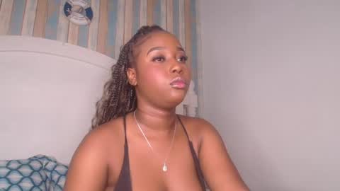 Snapshot of michaelacox chatting on 06/19/26, 07:06 Michel online show from 06/19/26, 07:06