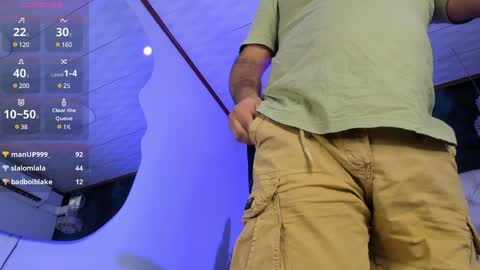 Snapshot of michaelbear_ chatting on 01/09/25, 06:47 Michael online show from 01/09/25, 06:47