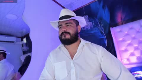 Snapshot of michaelbear_ chatting on 01/23/25, 12:30 Michael online show from 01/23/25, 12:30