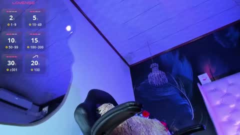 Snapshot of michaelbear_ chatting on 03/06/25, 06:26 Michael online show from 03/06/25, 06:26