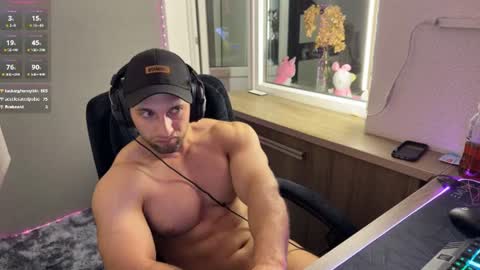 michaelbradley_for_u online show from 07/09/26, 09:41