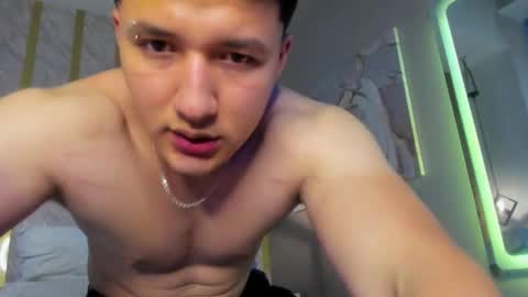 MichaelConnor  online show from 12/17/24, 12:00