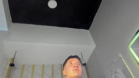 MichaelConnor  online show from 12/17/24, 06:09