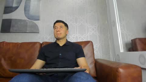 MichaelConnor  online show from 01/03/25, 11:46