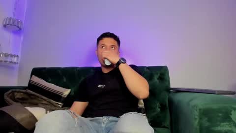 MichaelConnor  online show from 02/08/25, 12:17