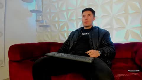 MichaelConnor  online show from 02/15/25, 12:11