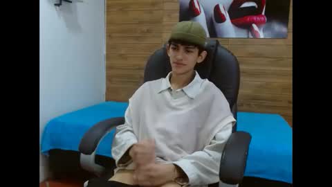 michaelkoiv online show from 12/05/25, 12:36