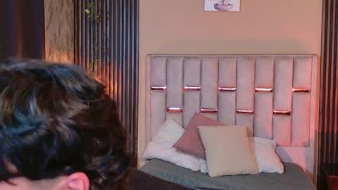MICHAELL online show from 06/06/26, 05:45