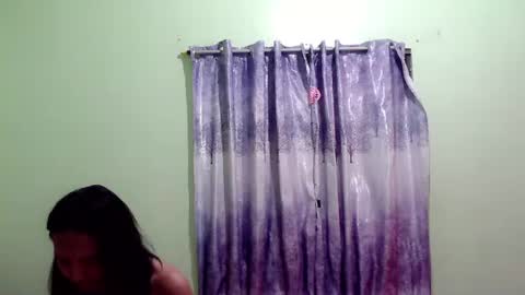 Snapshot of michaeltagocon chatting on 12/19/24, 10:24 My name is Kel 18. 53 short and petite... online show from 12/19/24, 10:24