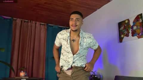 Snapshot of michel_g22 chatting on 09/25/25, 06:17 michel g22 online show from 09/25/25, 06:17