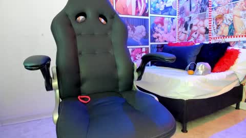 Snapshot of michel_lopez18 chatting on 01/12/25, 11:17 michel_lopez18 online show from 01/12/25, 11:17