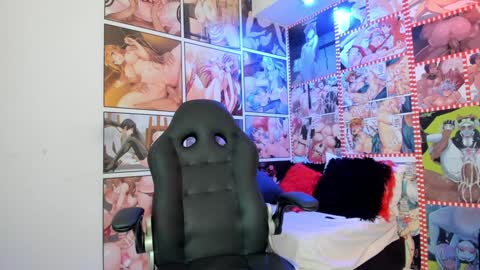 Snapshot of michel_lopez18 chatting on 02/05/25, 11:02 michel_lopez18 online show from 02/05/25, 11:02