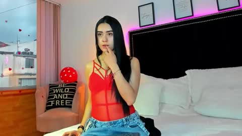 Snapshot of michel_owens chatting on 02/25/26, 11:53 michel_owens online show from 02/25/26, 11:53