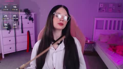 Kate online show from 10/16/25, 01:17