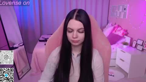 Kate online show from 05/18/26, 01:02