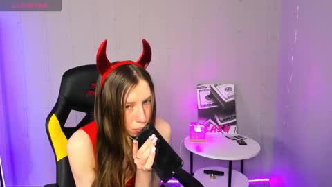 michele_mack online show from 02/05/25, 03:02