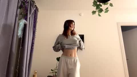 Mary online show from 12/21/25, 12:29