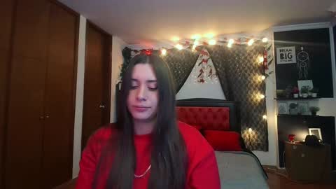 Snapshot of michell_h chatting on 12/11/24, 05:10 Nani online show from 12/11/24, 05:10