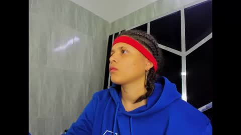 Snapshot of michell_rs chatting on 02/15/25, 10:55 michell_rs online show from 02/15/25, 10:55