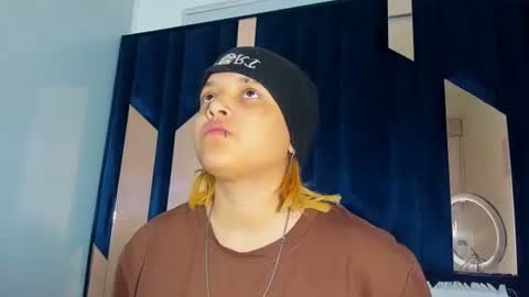 Snapshot of michell_rs chatting on 11/02/25, 06:38 michell_rs online show from 11/02/25, 06:38