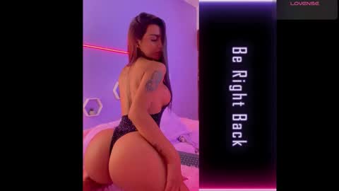 michelle_madson_ online show from 10/28/25, 12:41