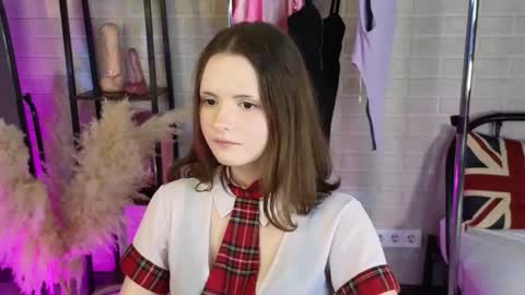 Michelle online show from 10/18/25, 06:05