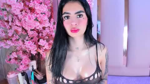 Michelle  online show from 11/24/25, 09:25