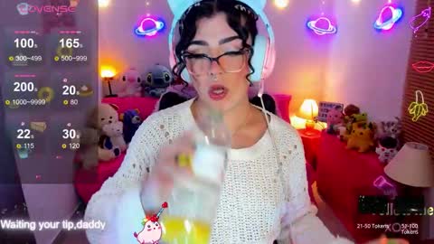 Snapshot of michellevanss22 chatting on 11/20/25, 03:50 online show from 11/20/25, 03:50