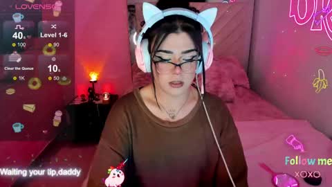   online show from 04/17/26, 01:30