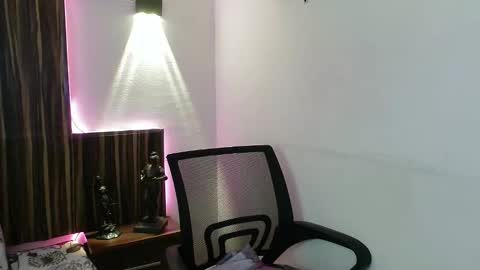 Michelle online show from 01/14/25, 10:34