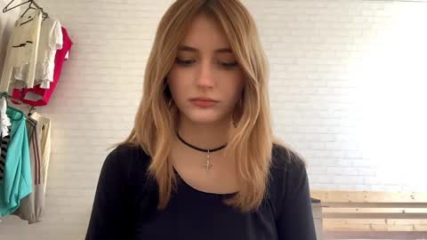 Jenny online show from 04/09/26, 12:21