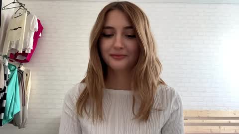 Jenny online show from 04/11/26, 12:31