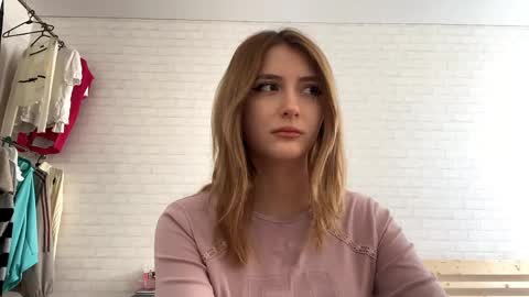 Jenny online show from 04/13/26, 08:42