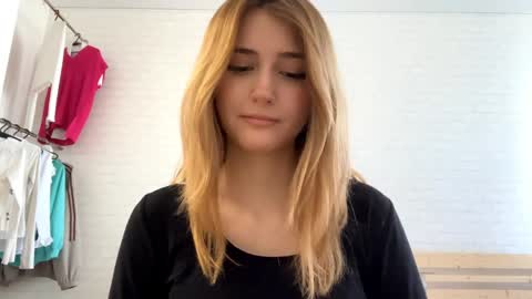 Jenny online show from 05/22/26, 12:22