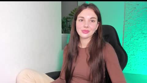 Michellee online show from 11/07/25, 05:24