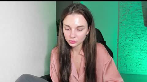 Michellee online show from 11/13/25, 06:29