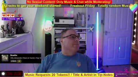 Professional Moderator  Mick Mickey online show from 04/10/26, 05:06
