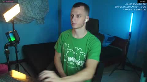 Snapshot of mickey_pict chatting on 02/13/25, 05:22 Mickey online show from 02/13/25, 05:22