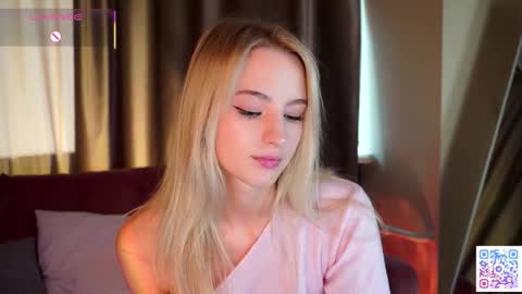 Snapshot of mickeydior chatting on 09/09/25, 11:43 mickeydior online show from 09/09/25, 11:43