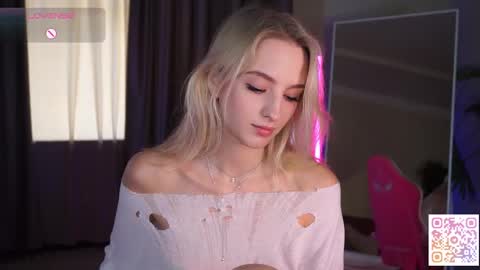 Snapshot of mickeydior chatting on 09/26/25, 12:20 mickeydior online show from 09/26/25, 12:20