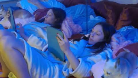 Mickey online show from 02/16/25, 01:47