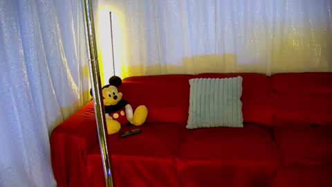 Mickey online show from 03/02/25, 01:58