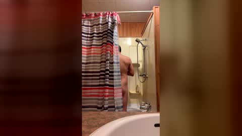 Snapshot of mickolsen1301 chatting on 12/05/25, 10:35 mickolsen1301 online show from 12/05/25, 10:35